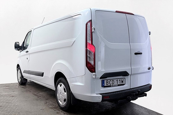 Ford Transit Custom 9 of 24