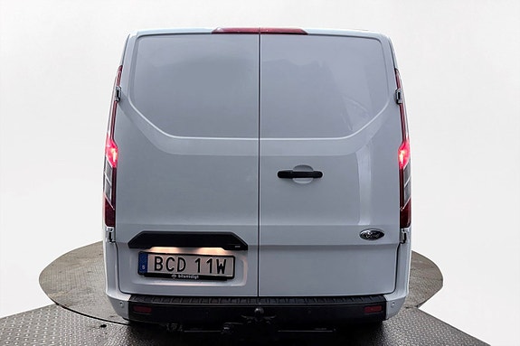 Ford Transit Custom 7 of 24