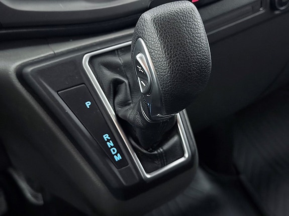 Ford Transit Custom 22 of 24