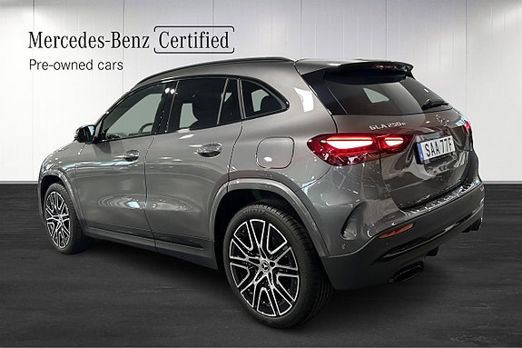 Mercedes-Benz GLA250 9 of 12