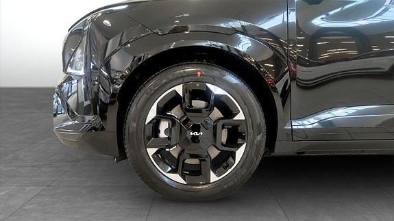 Kia EV5 9 of 13