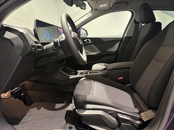 BMW 120 9 of 22