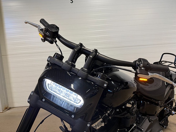 Harley-Davidson Fat Bob 114 TBR Avgas Sissybar Miniblinkers Lågmilare 6 of 9