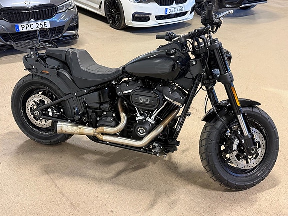 Harley-Davidson Fat Bob 114 TBR Avgas Sissybar Miniblinkers Lågmilare 3 of 9
