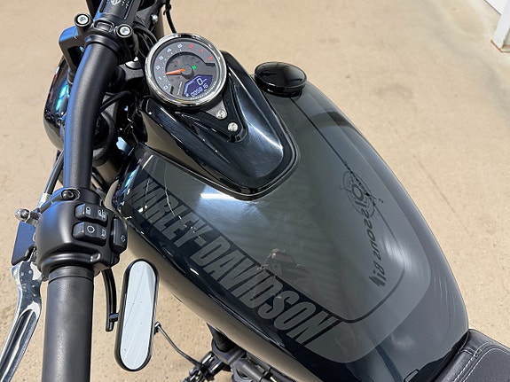 Harley-Davidson Fat Bob 114 TBR Avgas Sissybar Miniblinkers Lågmilare 7 of 9