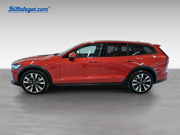 Volvo V60 Cross Country 3 of 5