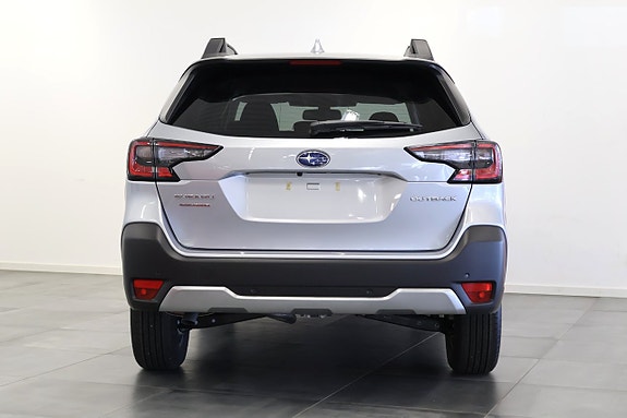 Subaru Outback 3 of 15