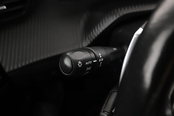 Peugeot 2008 26 of 30