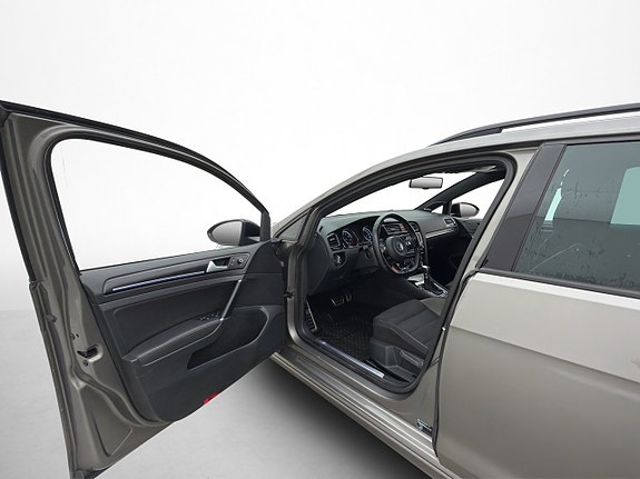 Volkswagen Golf I 16 of 30