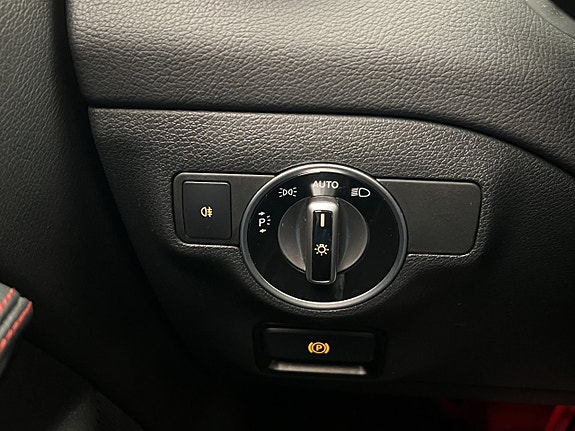 Mercedes-Benz CLA220 d 23 of 30