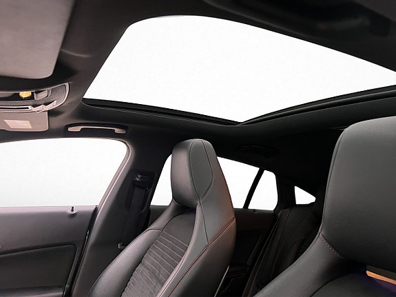 Mercedes-Benz CLA220 d 9 of 30