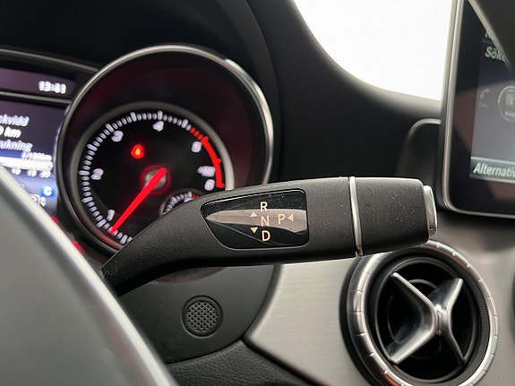Mercedes-Benz CLA220 d 24 of 30