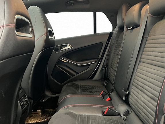 Mercedes-Benz CLA220 d 17 of 30