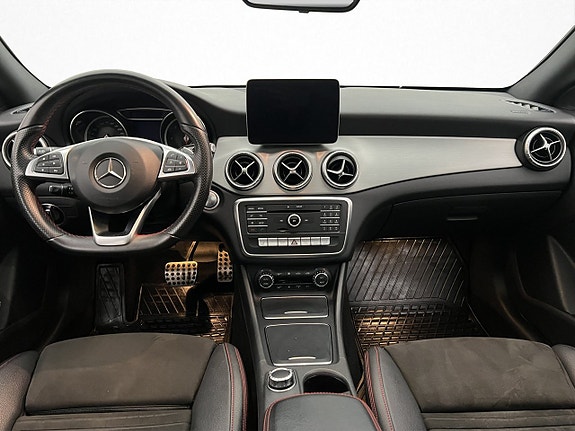 Mercedes-Benz CLA220 d 16 of 30