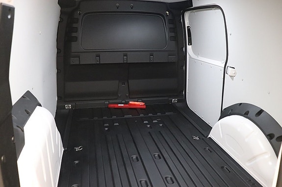 Volkswagen Caddy 11 of 13