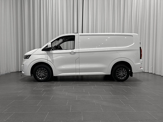 Volkswagen Transporter 2 of 5