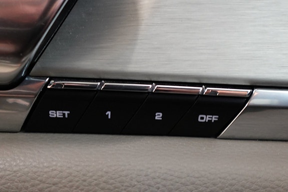 Porsche Panamera 4S 16 of 21