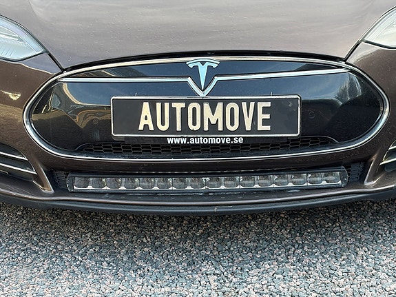 Tesla Model S 5 of 5