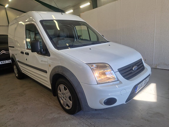 Ford Transit Connect 13 of 18