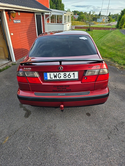 Saab 9-5 4 of 9