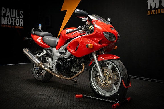 Suzuki SV650S 2 of 9