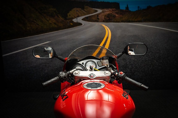 Suzuki SV650S 7 of 9