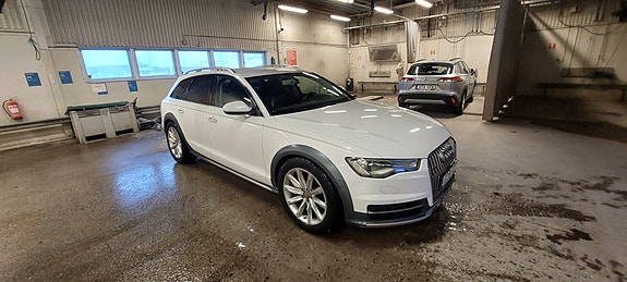 Audi A6 allroad 4 of 5