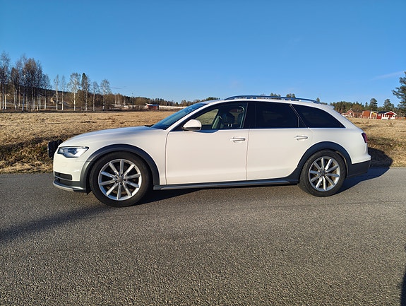 Audi A6 allroad 2 of 5
