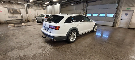 Audi A6 allroad 5 of 5