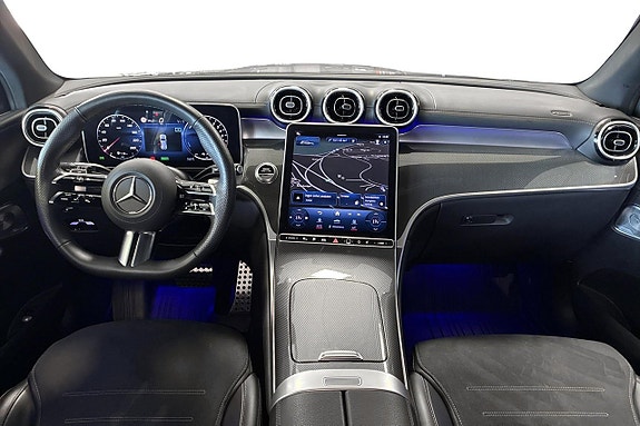 Mercedes-Benz GLC300 e 8 of 23