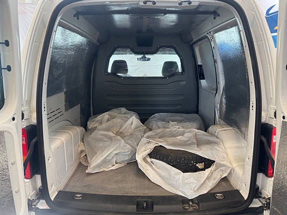 Volkswagen Caddy 11 of 19