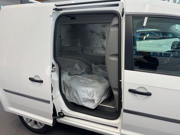 Volkswagen Caddy 12 of 19