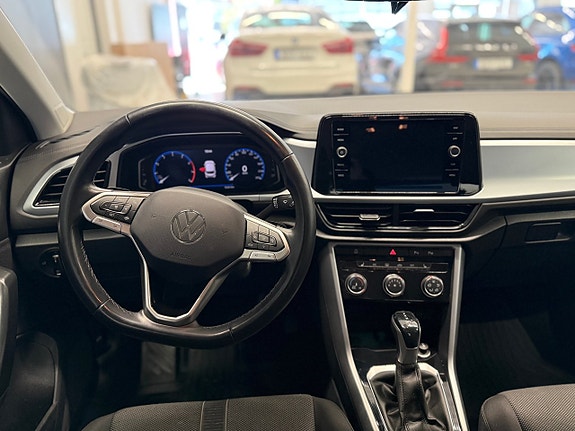Volkswagen T-Roc 14 of 22
