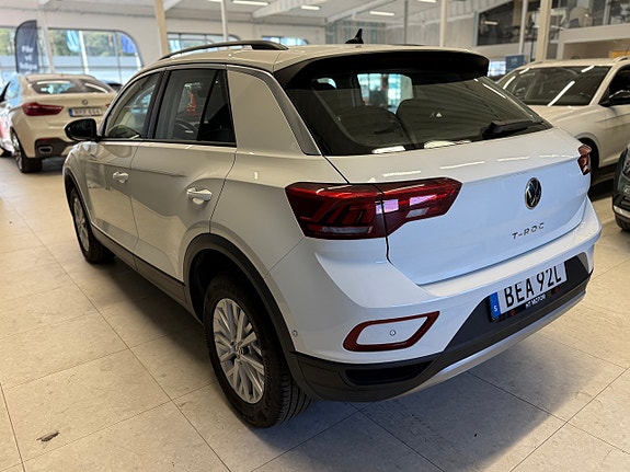 Volkswagen T-Roc 5 of 22
