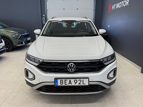 Volkswagen T-Roc 2 of 22