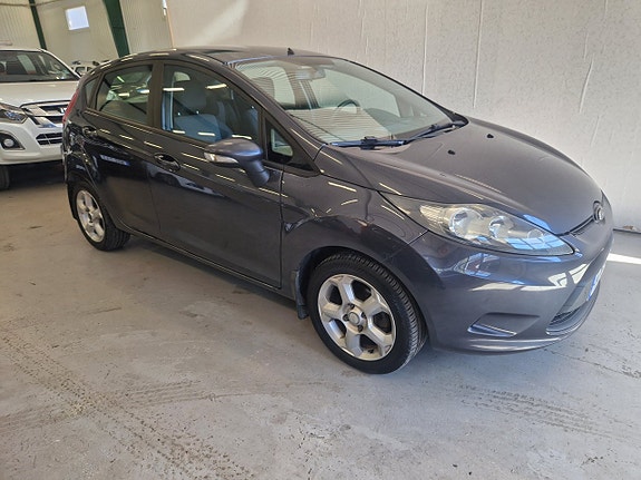 Ford Fiesta 14 of 16