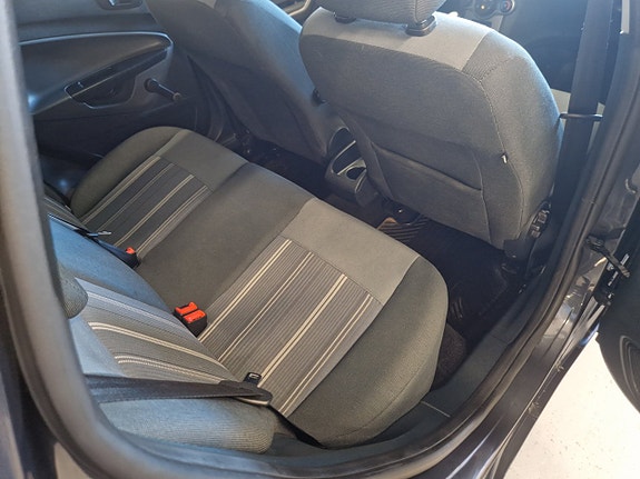 Ford Fiesta 11 of 16