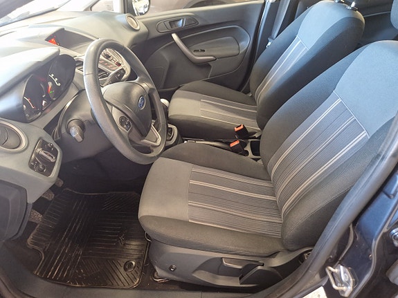 Ford Fiesta 5 of 16