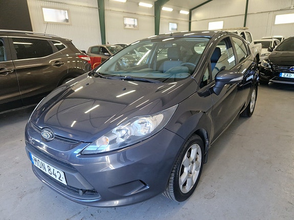 Ford Fiesta 13 of 16