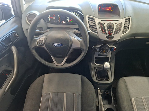 Ford Fiesta 7 of 16