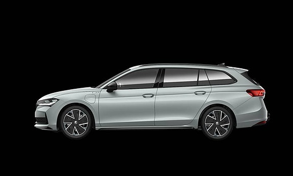 Skoda Superb 3 of 5