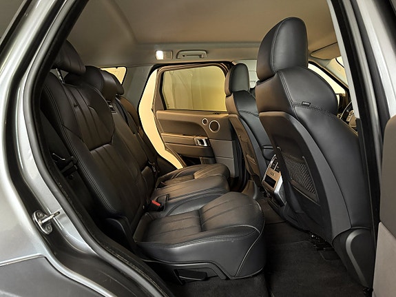 Land Rover Range Rover Sport 10 of 22