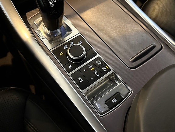 Land Rover Range Rover Sport 22 of 22