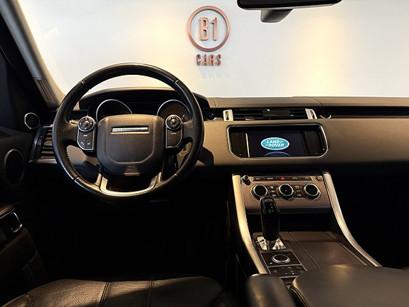 Land Rover Range Rover Sport 15 of 22