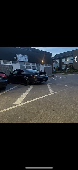Mercedes-Benz CLS320 4 of 10