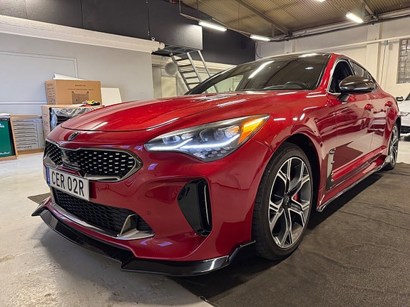 Kia Stinger 7 of 27