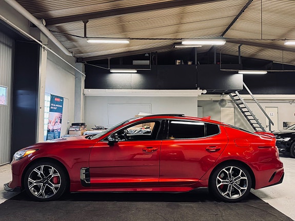 Kia Stinger 5 of 5