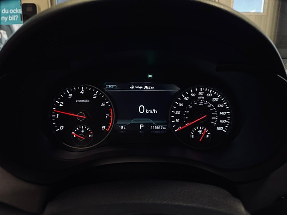 Kia Stinger 14 of 27