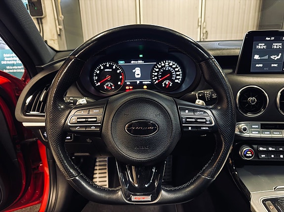 Kia Stinger 13 of 27