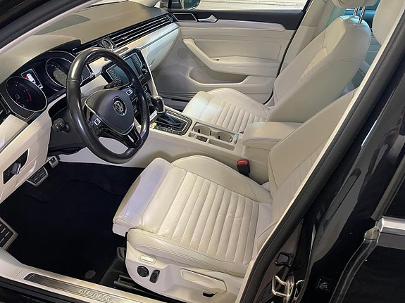 Volkswagen Passat Alltrack 5 of 5